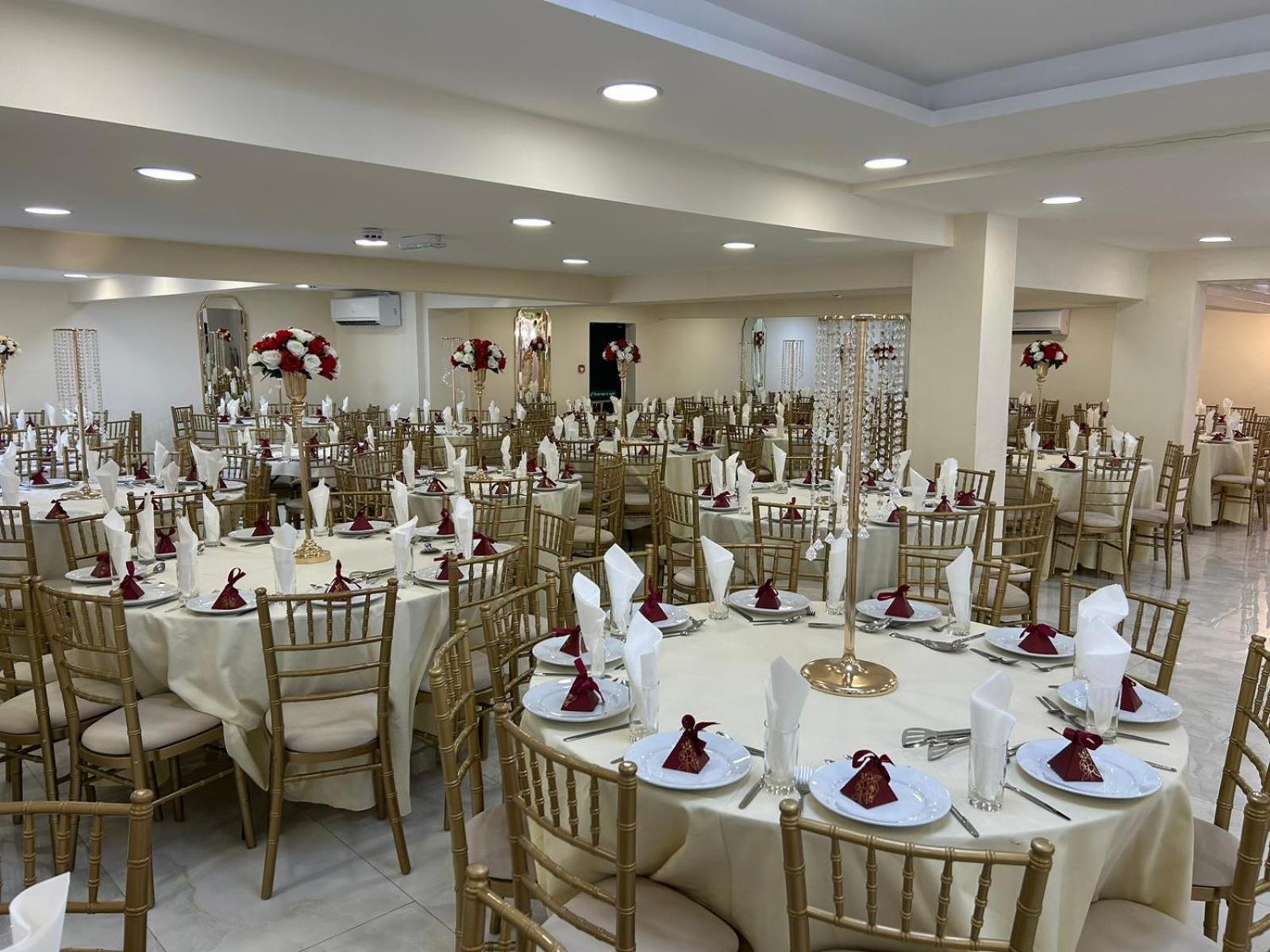 Zaheer'S Hotel Бэлдок Экстерьер фото